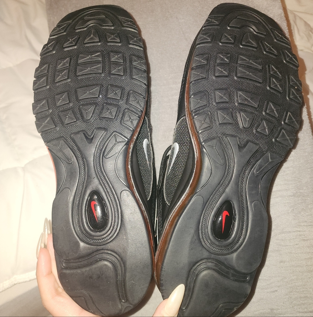 Nike Men's Black Sneakers - Picture 4 of 4